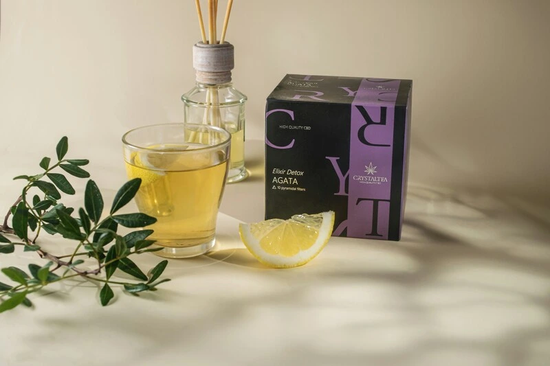 tisana agata crystaltea in confezione e infusa
